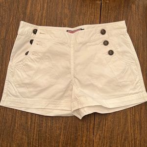 Nautical Vineyard Vines Shorts with Anchor Button Detail